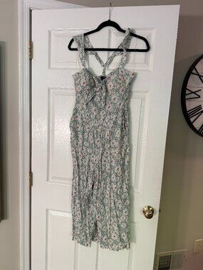 As U Wish Kohls Green Floral Cropped Ankle Jumpsuit - NWT